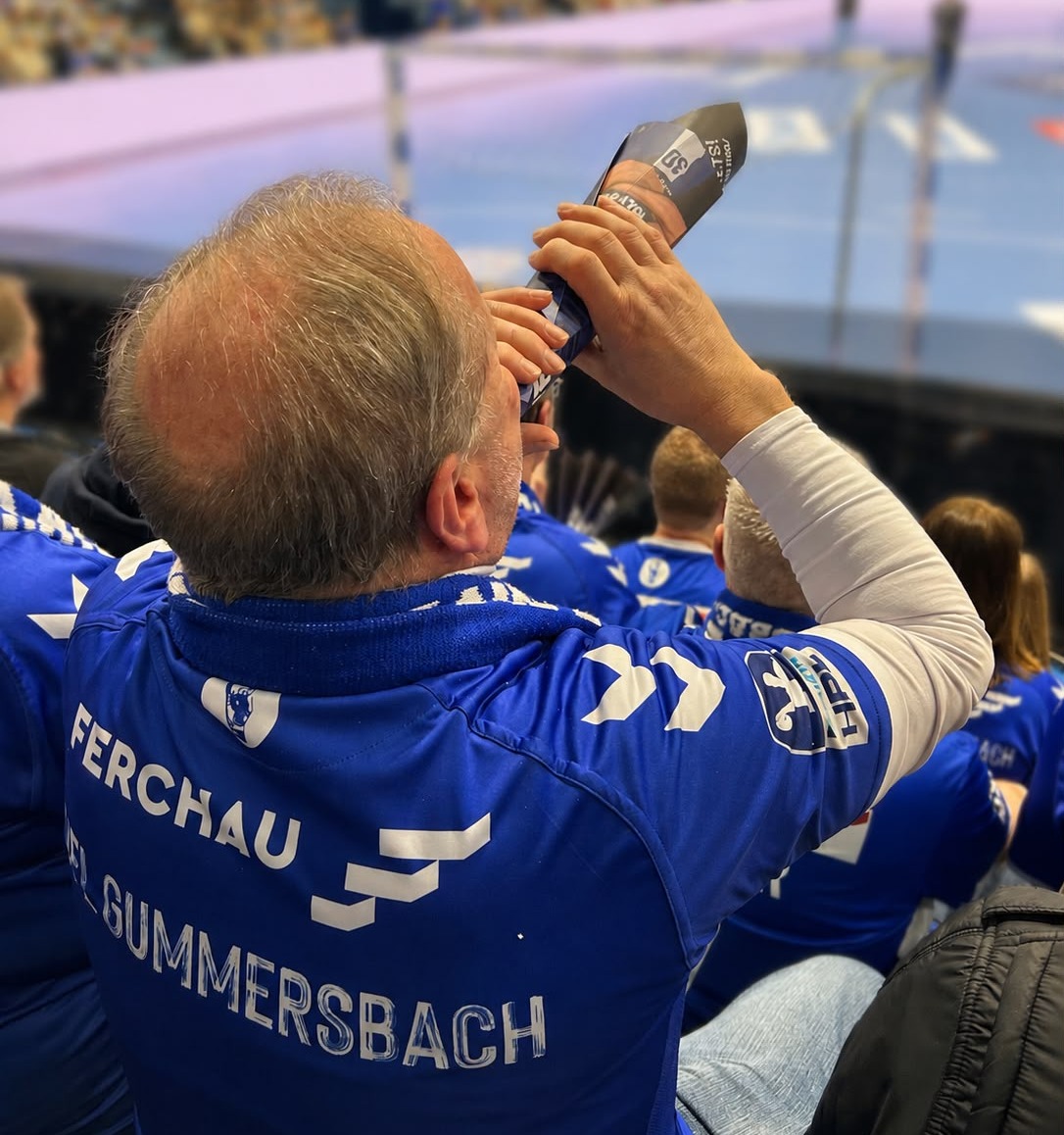 VFL-Gummersbach - Fan mit Tröte