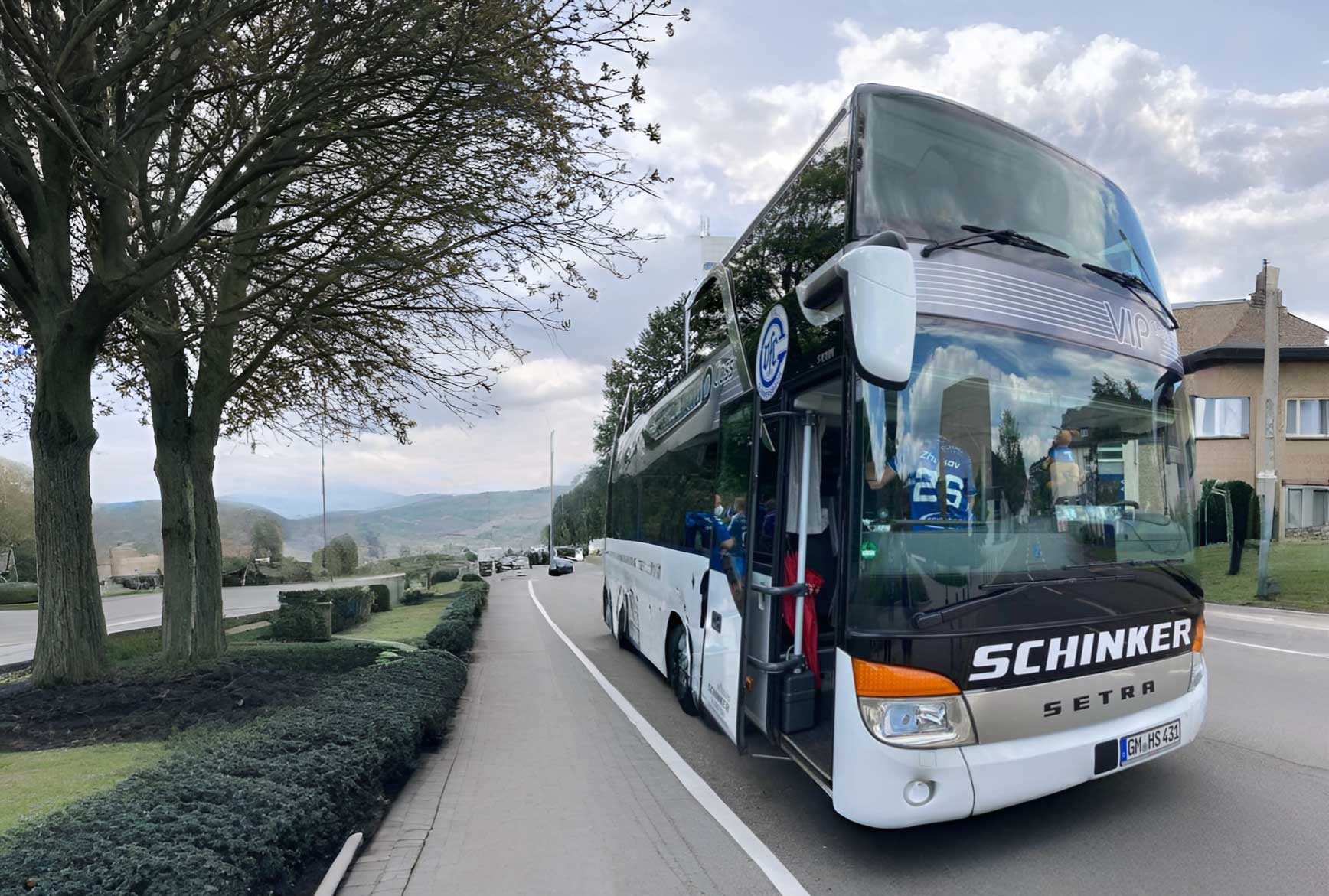 VFL-Gummersbach - Bus mit Fans